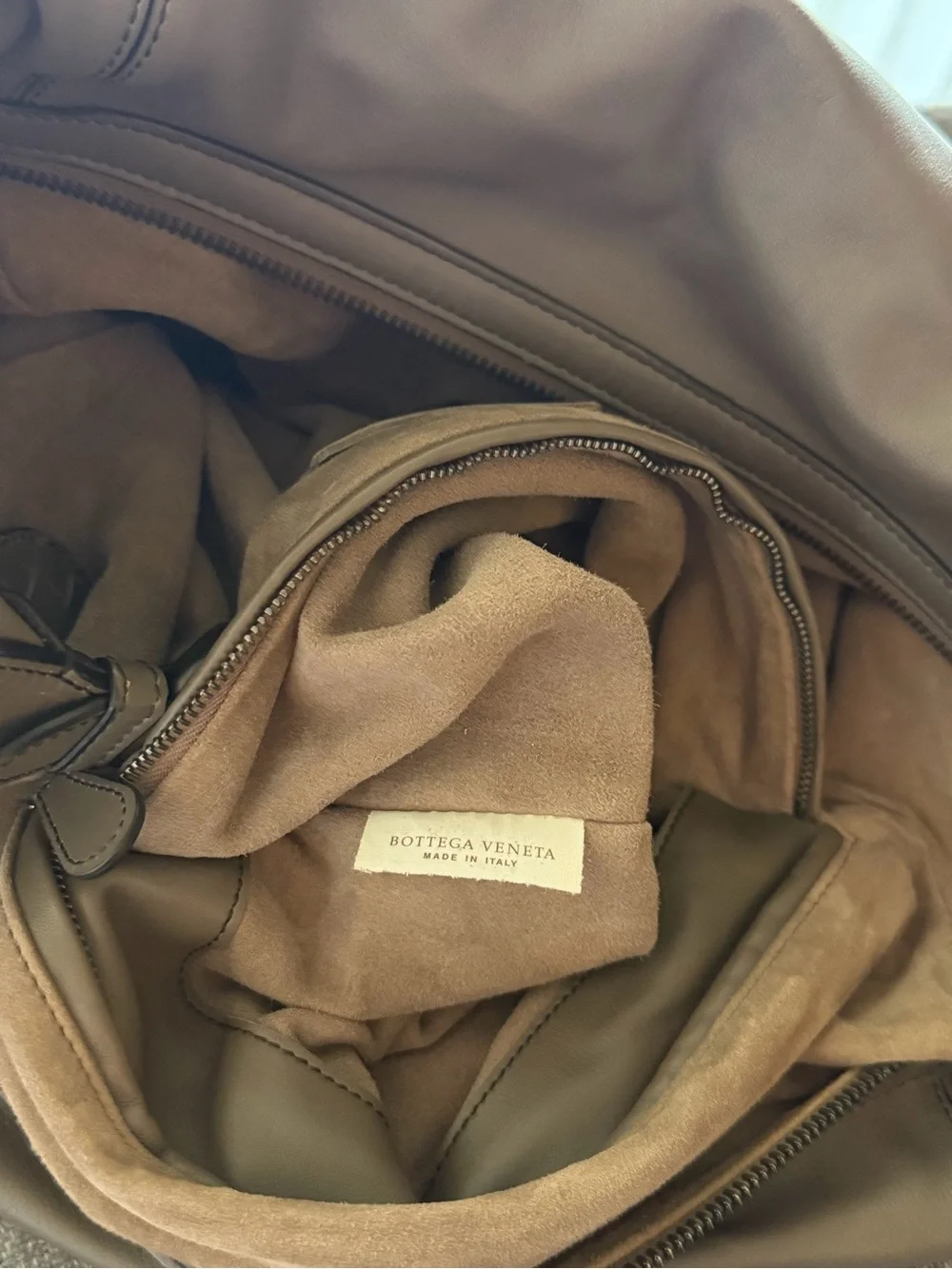 BOTTEGA VENETA Greige Gray Intrecciato Weave Hobo Bag
